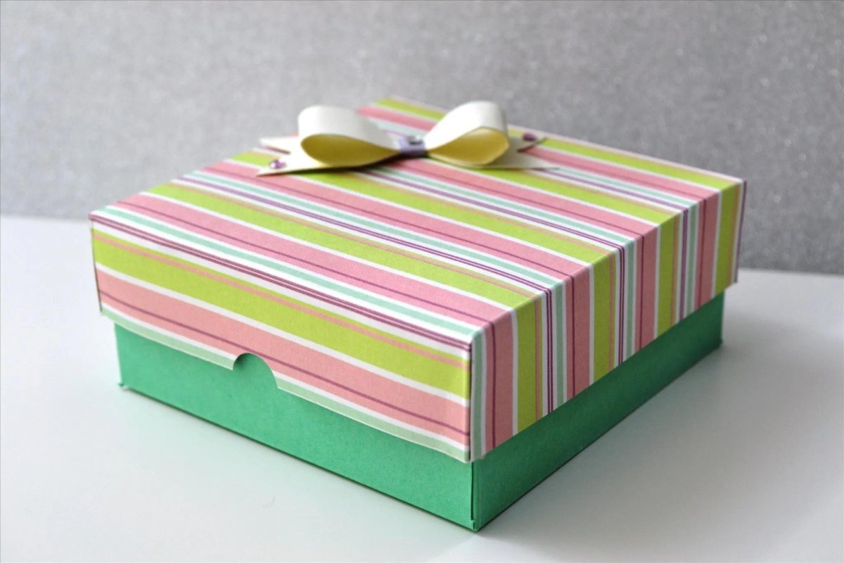 Deckel für Papier Geschenkbox basteln