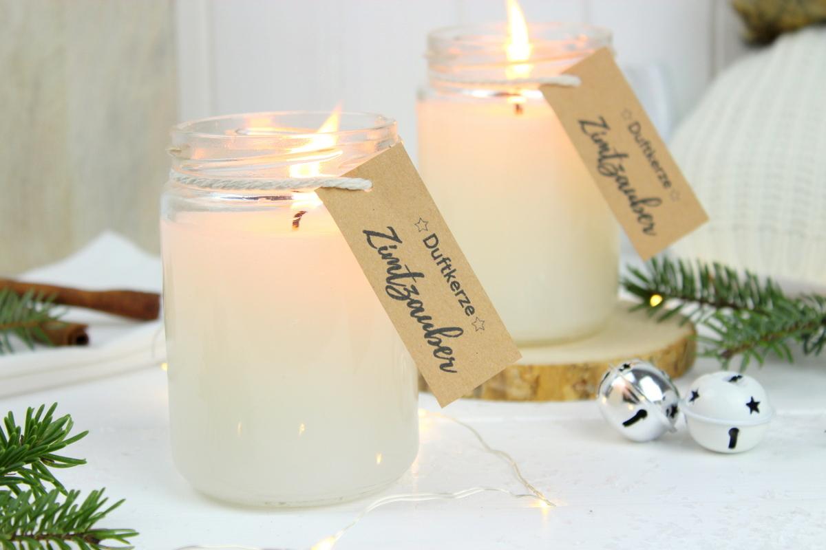 Duftkerze im Glas als Weihnachtsgeschenk