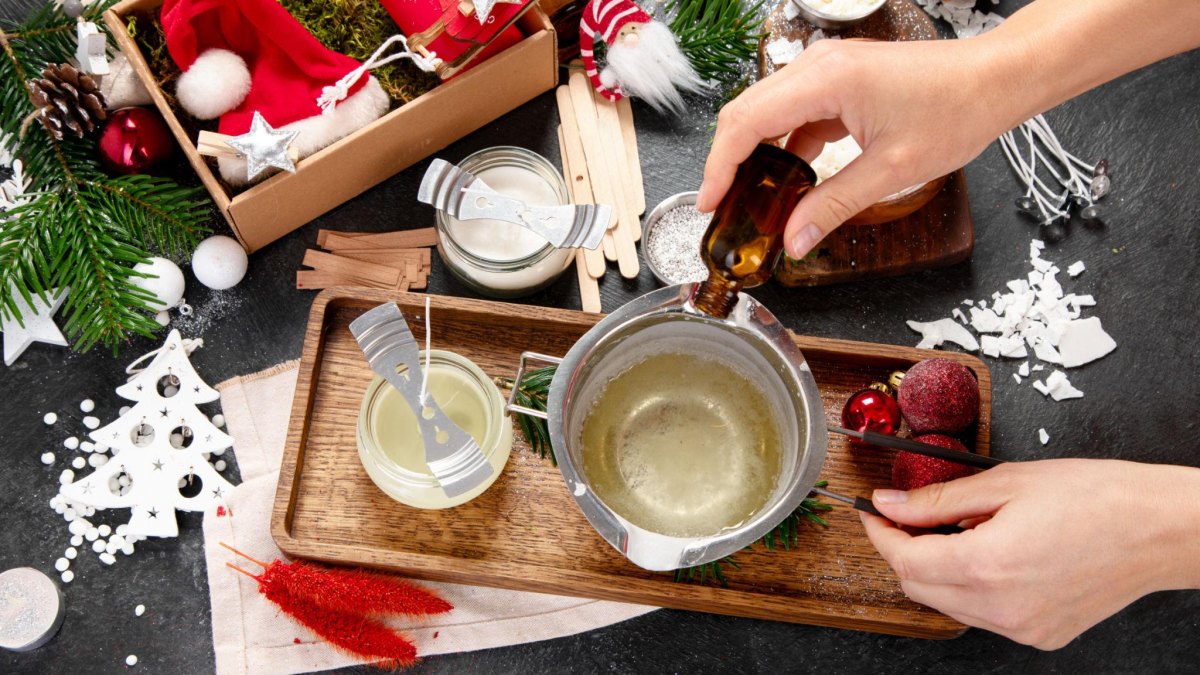 Handgegossene Weihnachtskerzen DIY